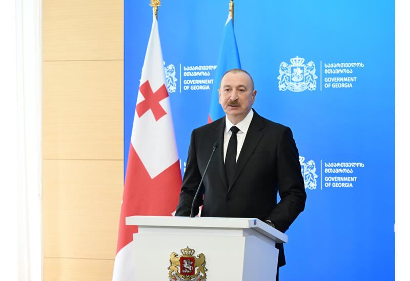 Prezident İlham Əliyev: Əminəm ki, səfərim iki qardaş ölkə arasındakı əlaqələrə yeni təkan verəcək