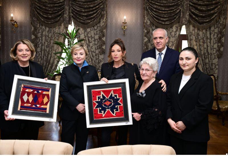 Первая леди Мехрибан Алиева ознакомилась в Тбилиси с Музеем азербайджанской культуры имени Мирзы Фатали Ахундзаде