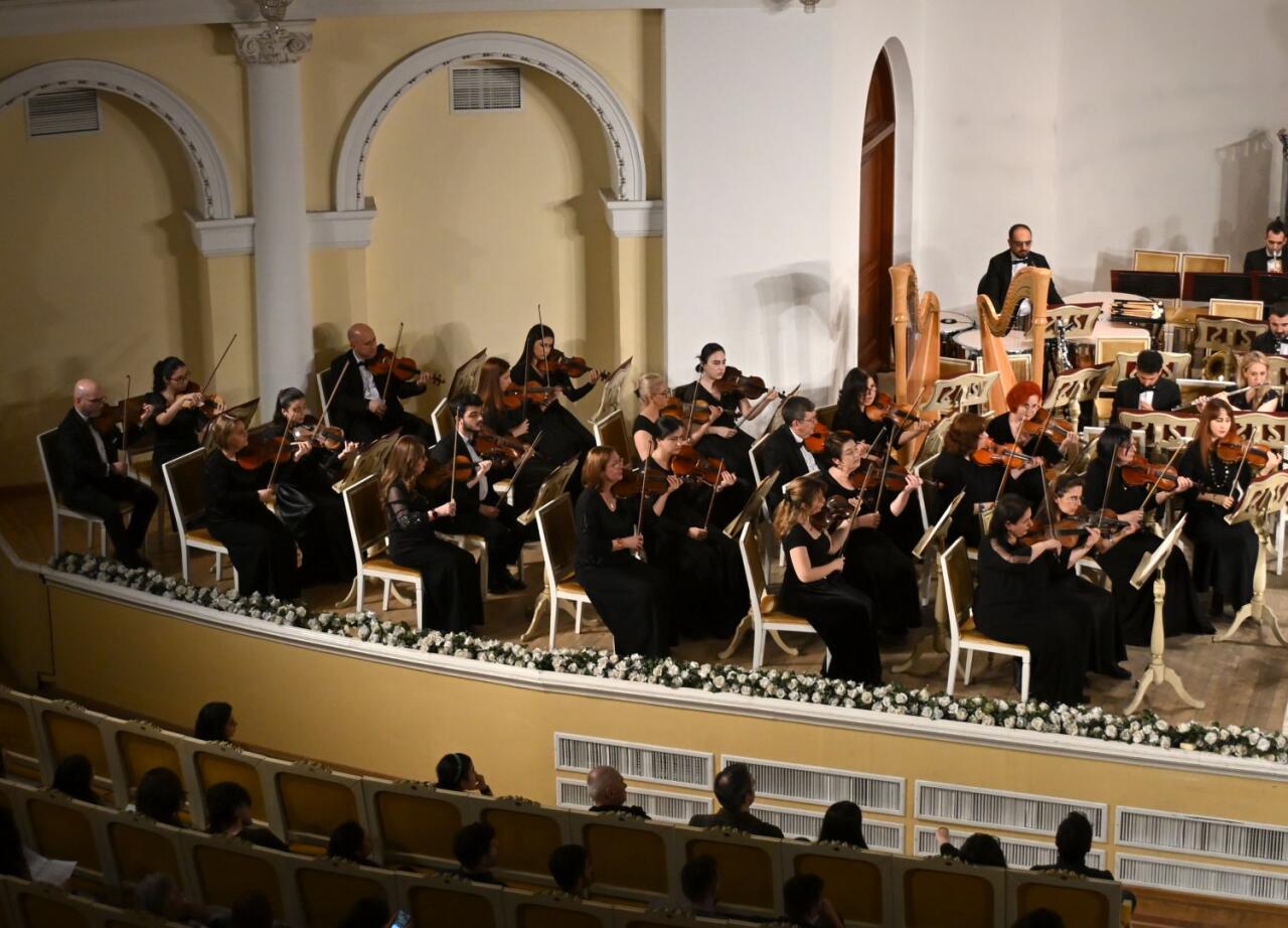 Вечерний Баку с путешествием в мир великих музыкальных образов