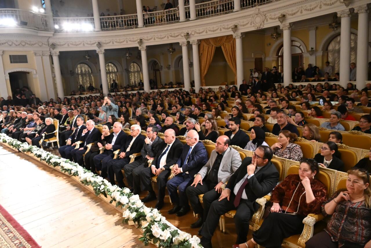 Юбилейный вечер мастера слова Сейрана Сахавета