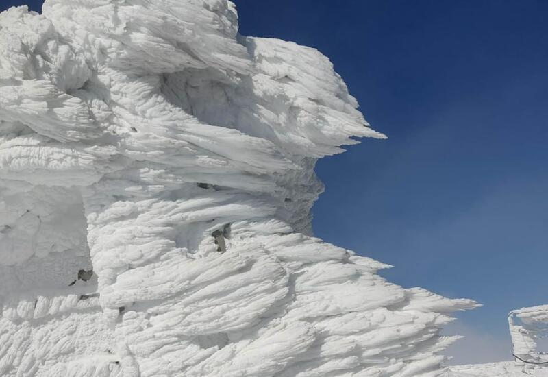 Трехметровые сугробы на горах Боснии