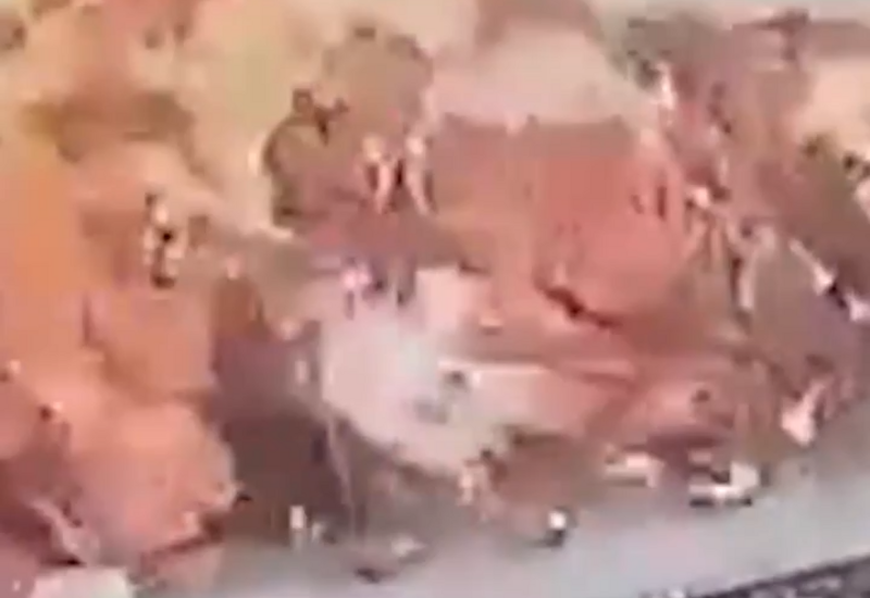 Огненный шар поднялся над мостом через Панамский канал