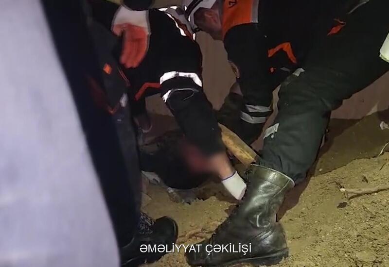 В Баку обрушилась часть жилого дома: женщину достали из-под завалов