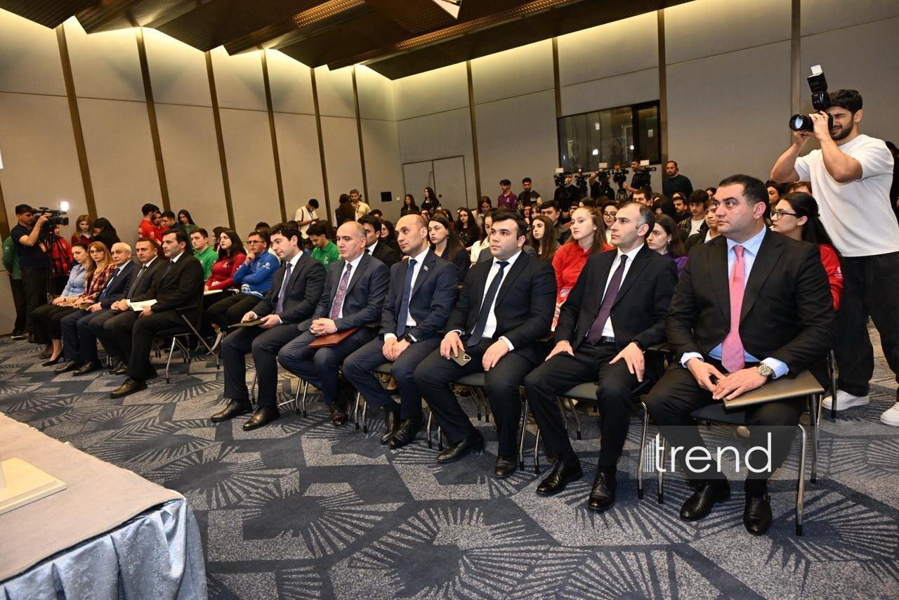 В Баку проходит форум на тему "Безопасное будущее во имя Великого возвращения"