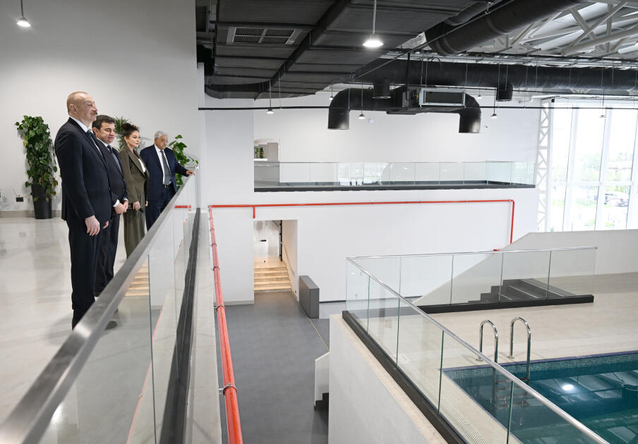 Президент Ильхам Алиев и Первая леди Мехрибан Алиева приняли участие в открытии Международного учебного центра в Национальной академии авиации