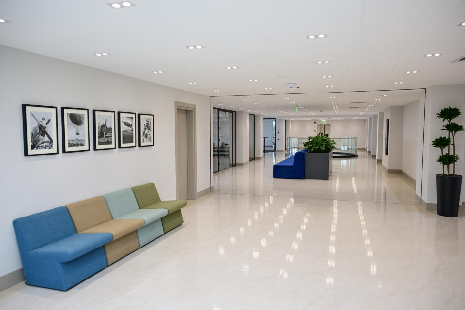 Президент Ильхам Алиев и Первая леди Мехрибан Алиева приняли участие в открытии Международного учебного центра в Национальной академии авиации