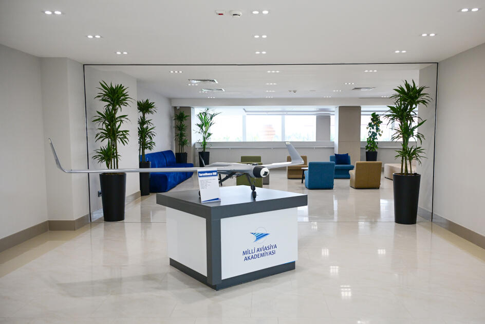 Президент Ильхам Алиев и Первая леди Мехрибан Алиева приняли участие в открытии Международного учебного центра в Национальной академии авиации