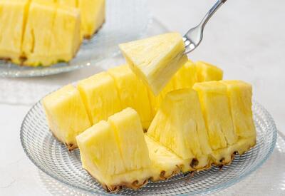 Диетолог объяснила пользу ананаса для худеющих