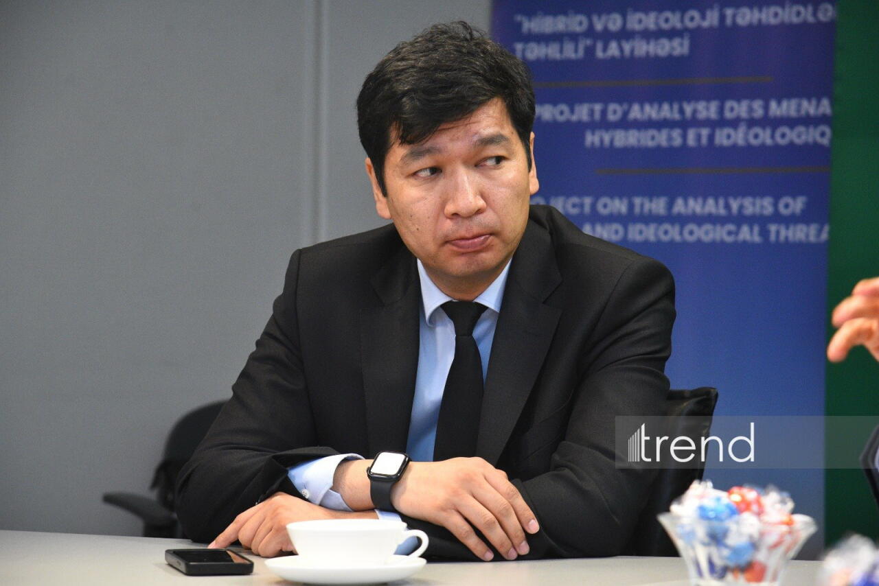 Вице-министр культуры и информации и председатель Комитета международной информации МИД Казахстана посетили офис АМИ Trend