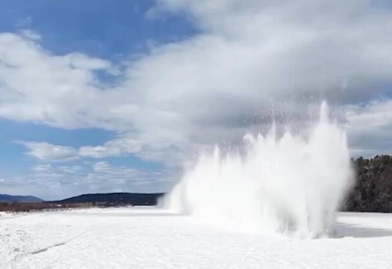 Китай взрывает лед на Амуре