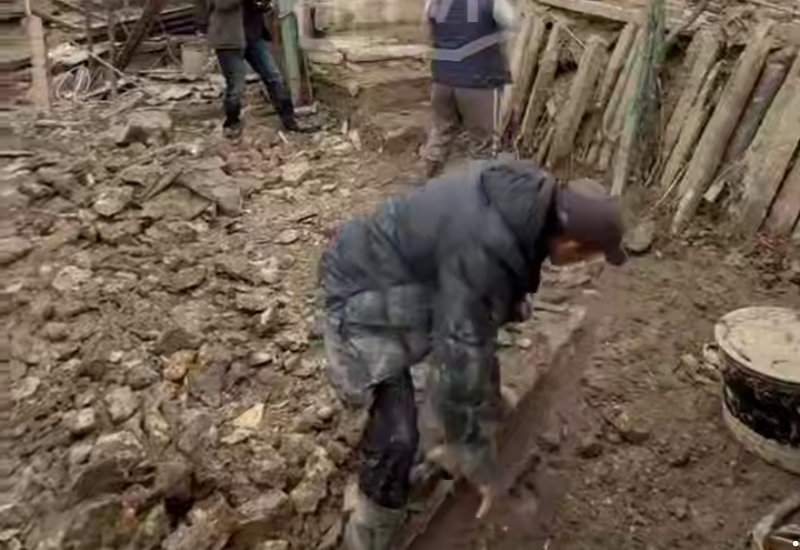 Мощное наводнение в Дагестане: затопленными остаются более 1000 домов