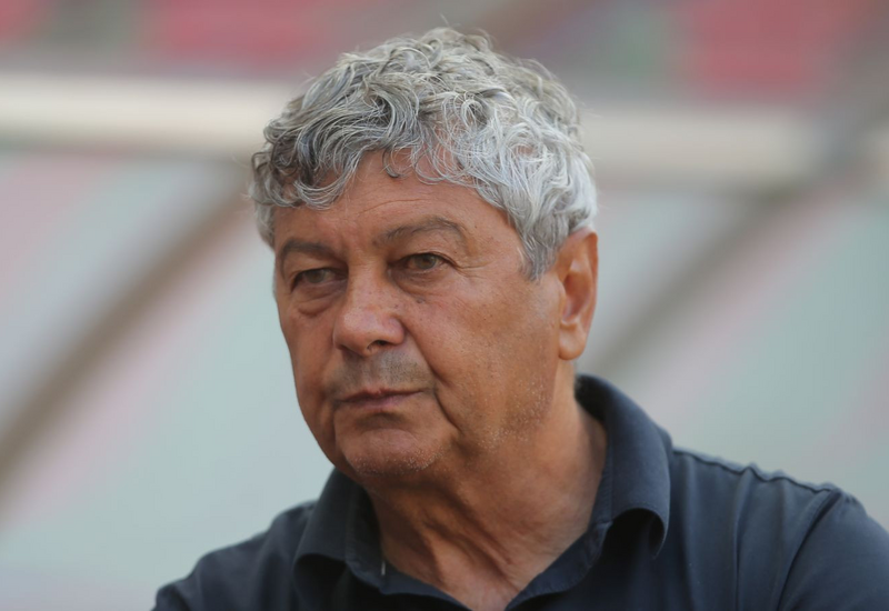 Матчи УЕФА начнутся с минуты молчания