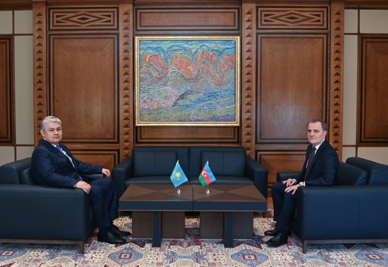 Азербайджан и Казахстан обсудили развитие Среднего коридора