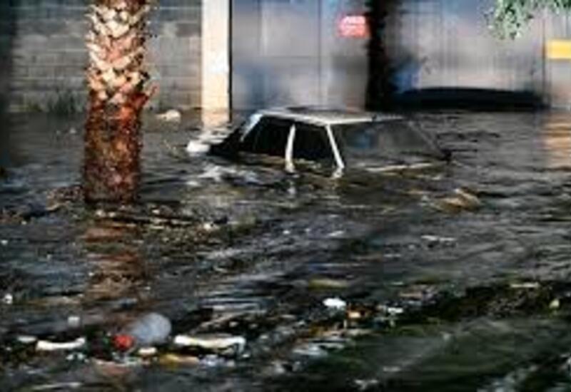 Наводнение в Турции: затоплены дороги и поля