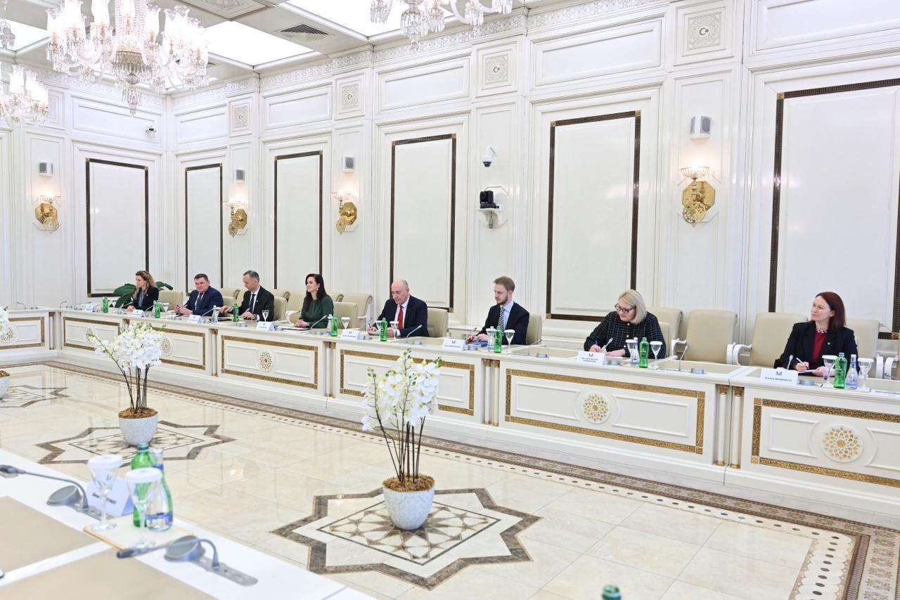 Обсуждено развитие сотрудничества между парламентами Азербайджана и Литвы