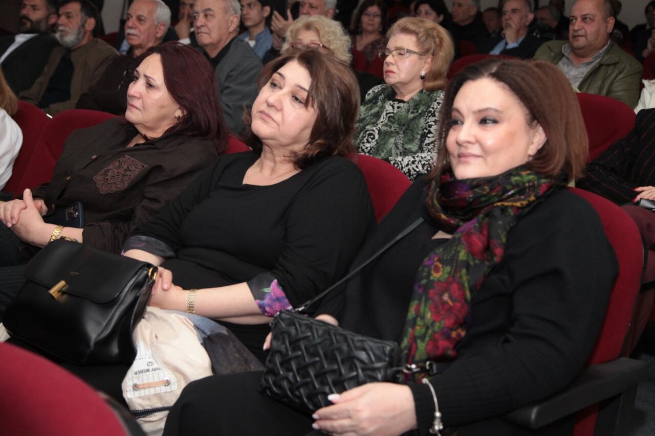 Он прожил всего 46 лет… Памяти кинорежиссера и актера Джейхуна Мирзоева