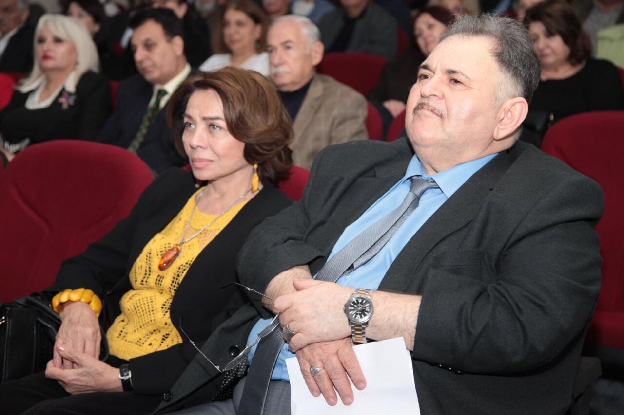 Он прожил всего 46 лет… Памяти кинорежиссера и актера Джейхуна Мирзоева