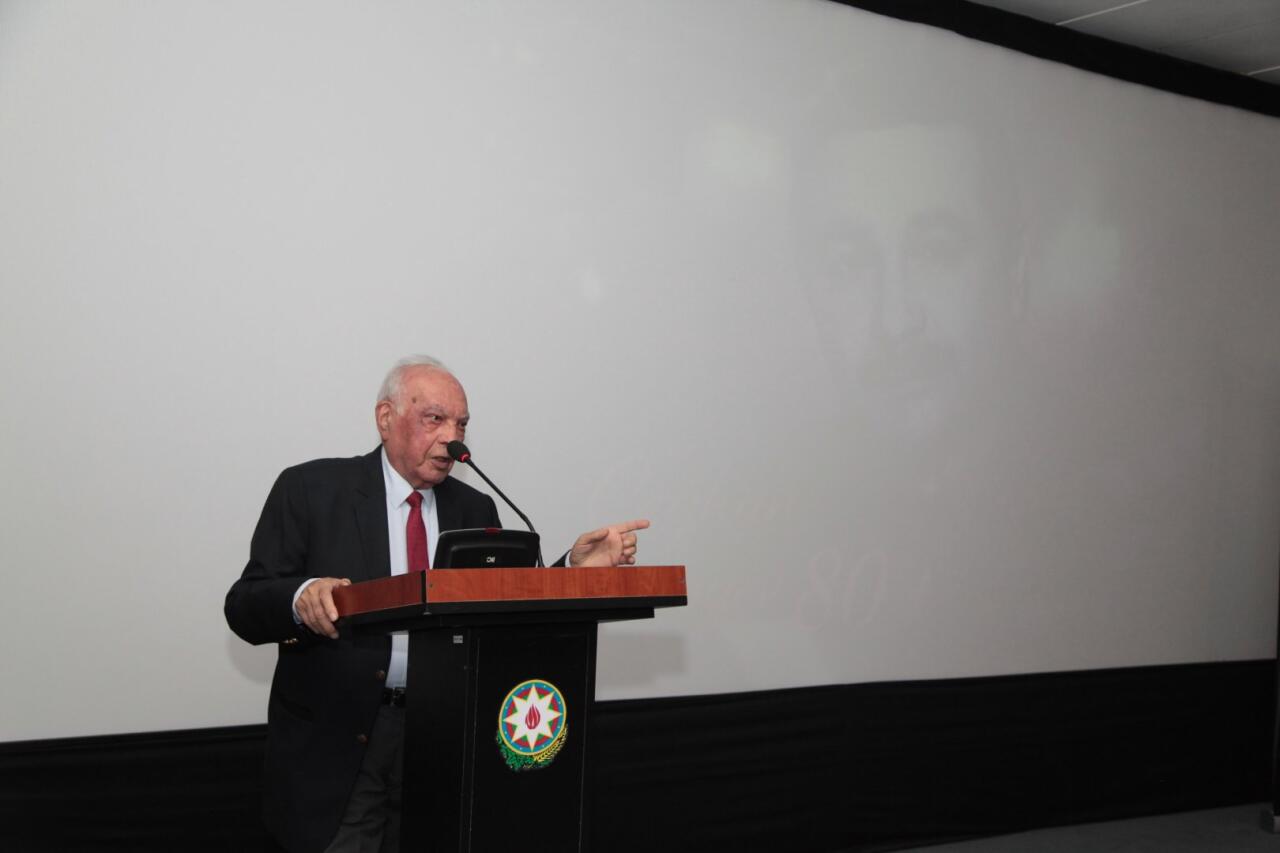 Он прожил всего 46 лет… Памяти кинорежиссера и актера Джейхуна Мирзоева