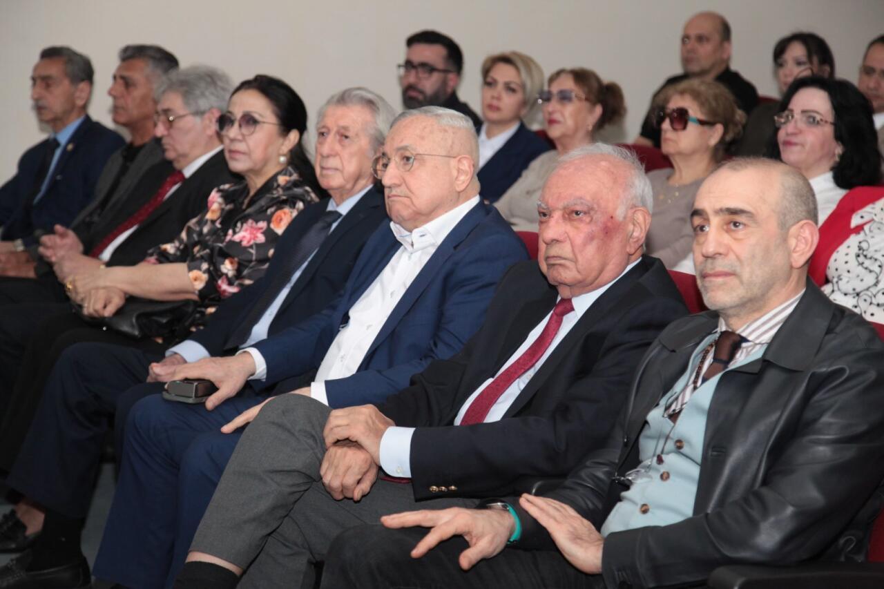 Он прожил всего 46 лет… Памяти кинорежиссера и актера Джейхуна Мирзоева