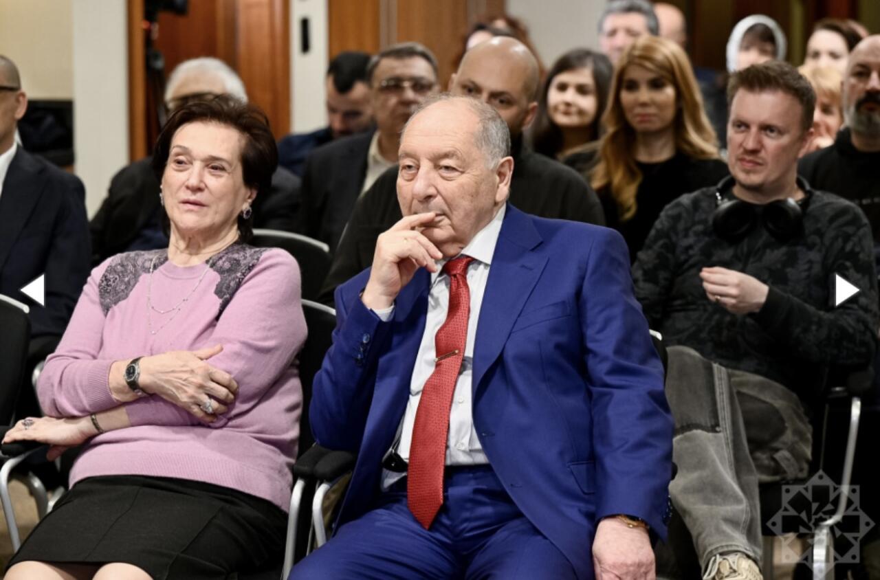 В Баку прошел творческий вечер Михаила Гусмана «О Формуле Власти - и не только о ней»