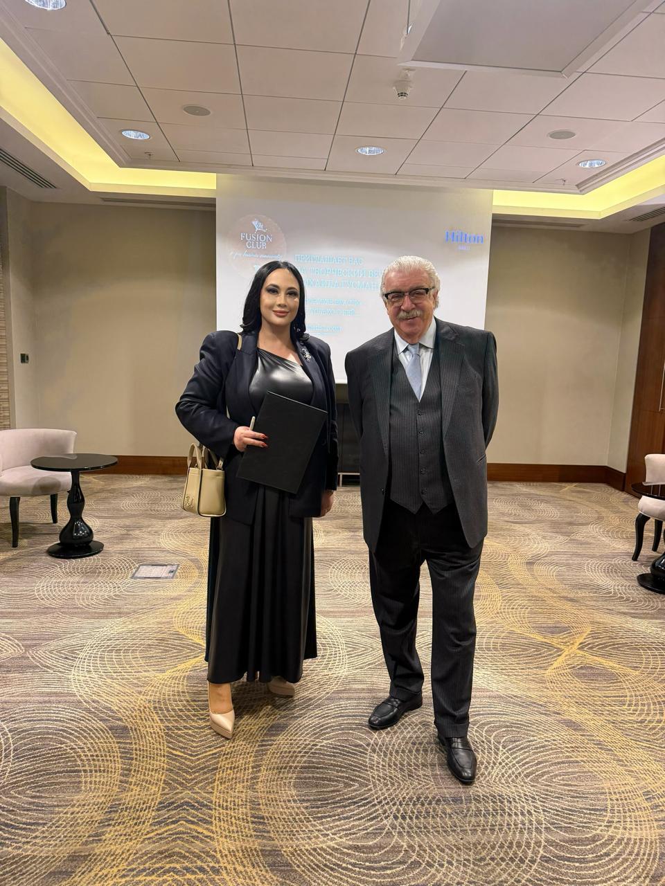 В Баку прошел творческий вечер Михаила Гусмана «О Формуле Власти - и не только о ней»