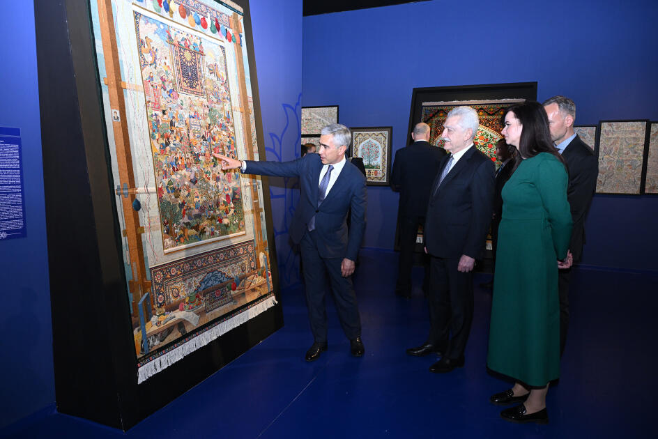 Litvanın Baş naziri İnqa Ruqiniene Heydər Əliyev Mərkəzində olub