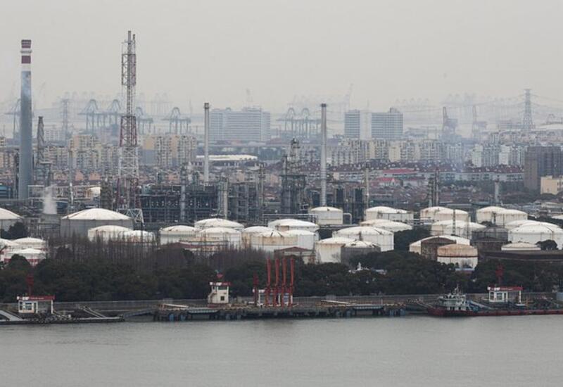 Китай начал тратить свои запасы нефти