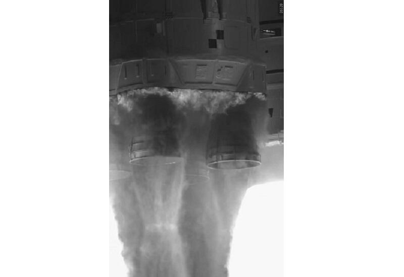 Запуск ракеты-носителя SLS в инфракрасном диапазоне