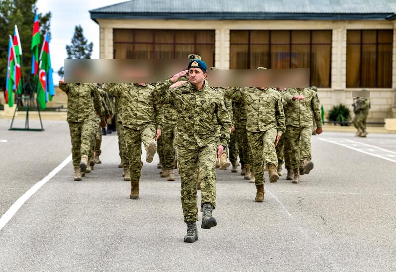 DSX-nin elit hərbçilərinə beret verildi