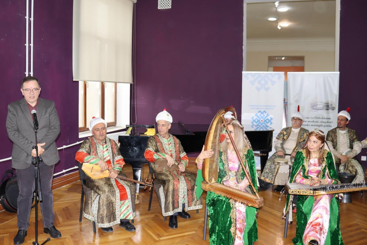 Музыка объединяет: азербайджанские и узбекские исполнители выступили вместе