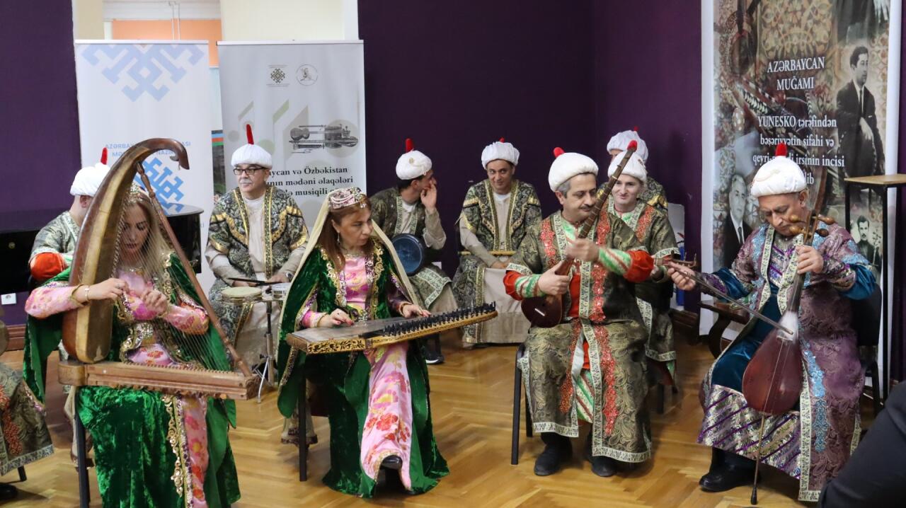 Музыка объединяет: азербайджанские и узбекские исполнители выступили вместе