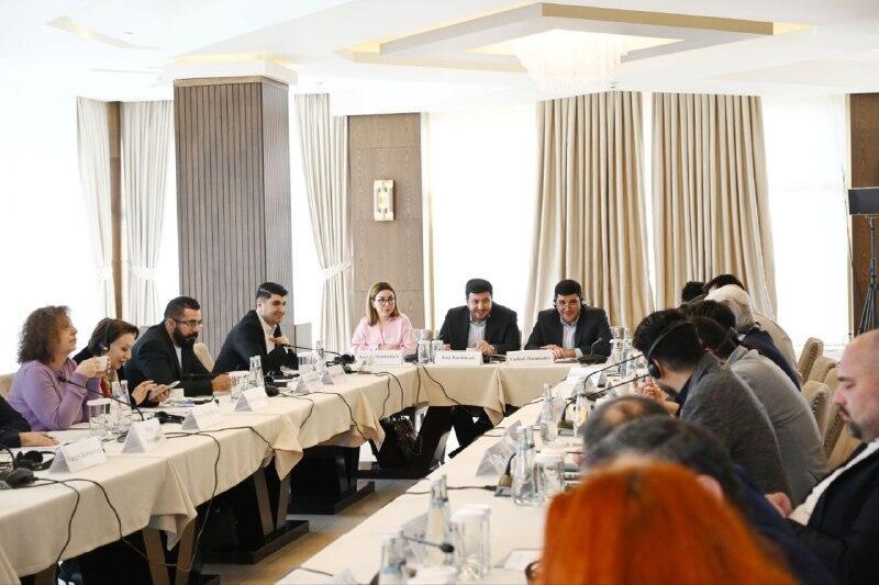 В Габале прошел двусторонний круглый стол представителей гражданских обществ Азербайджана и Армении в рамках Инициативы «Мост мира»