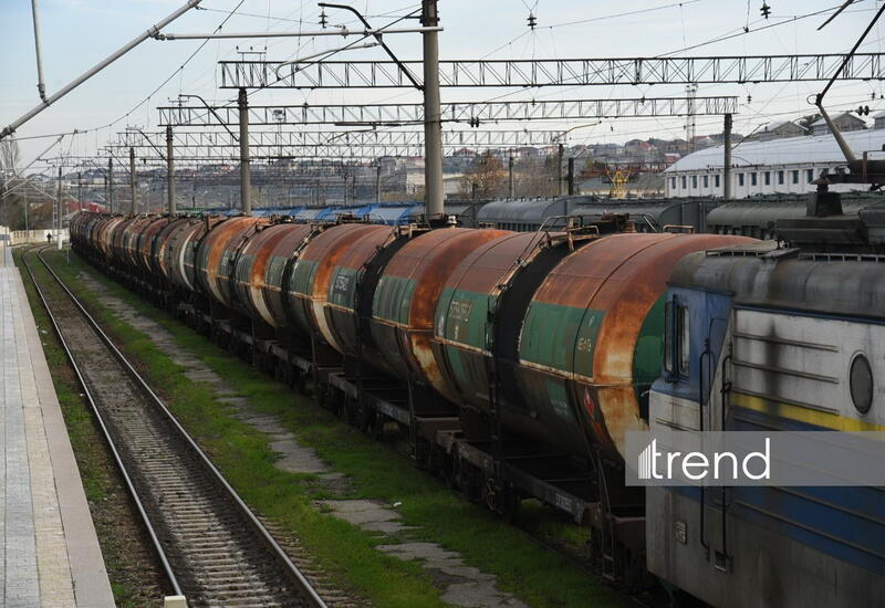 Азербайджан отправляет дизельное топливо в Армению