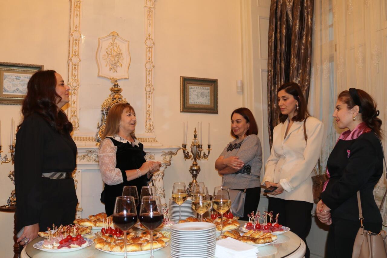 Поэтический вечер и презентация первой книги Дилафруз Фарзали "Talehin Səsi"