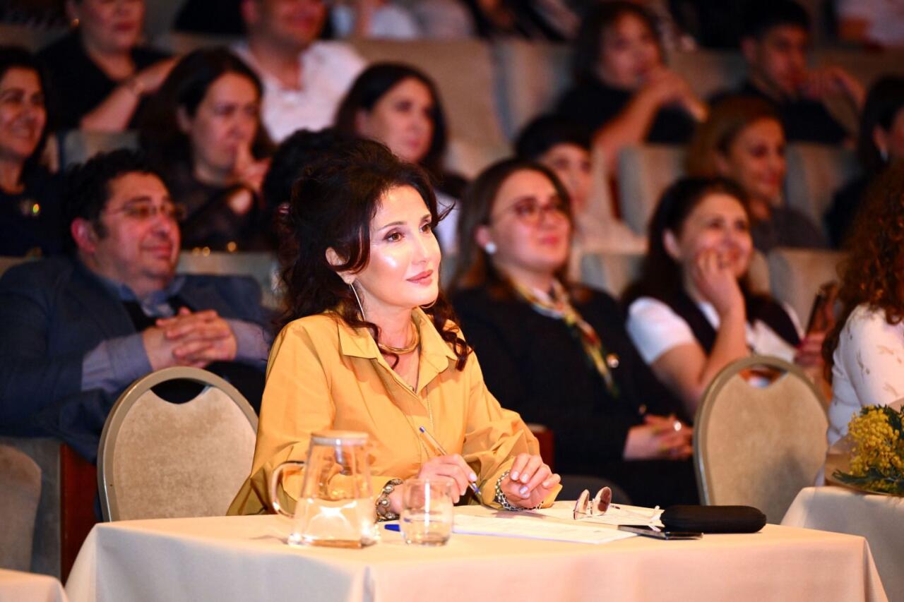 В Баку определились победители Кубка Анара Мамедханова по КВН