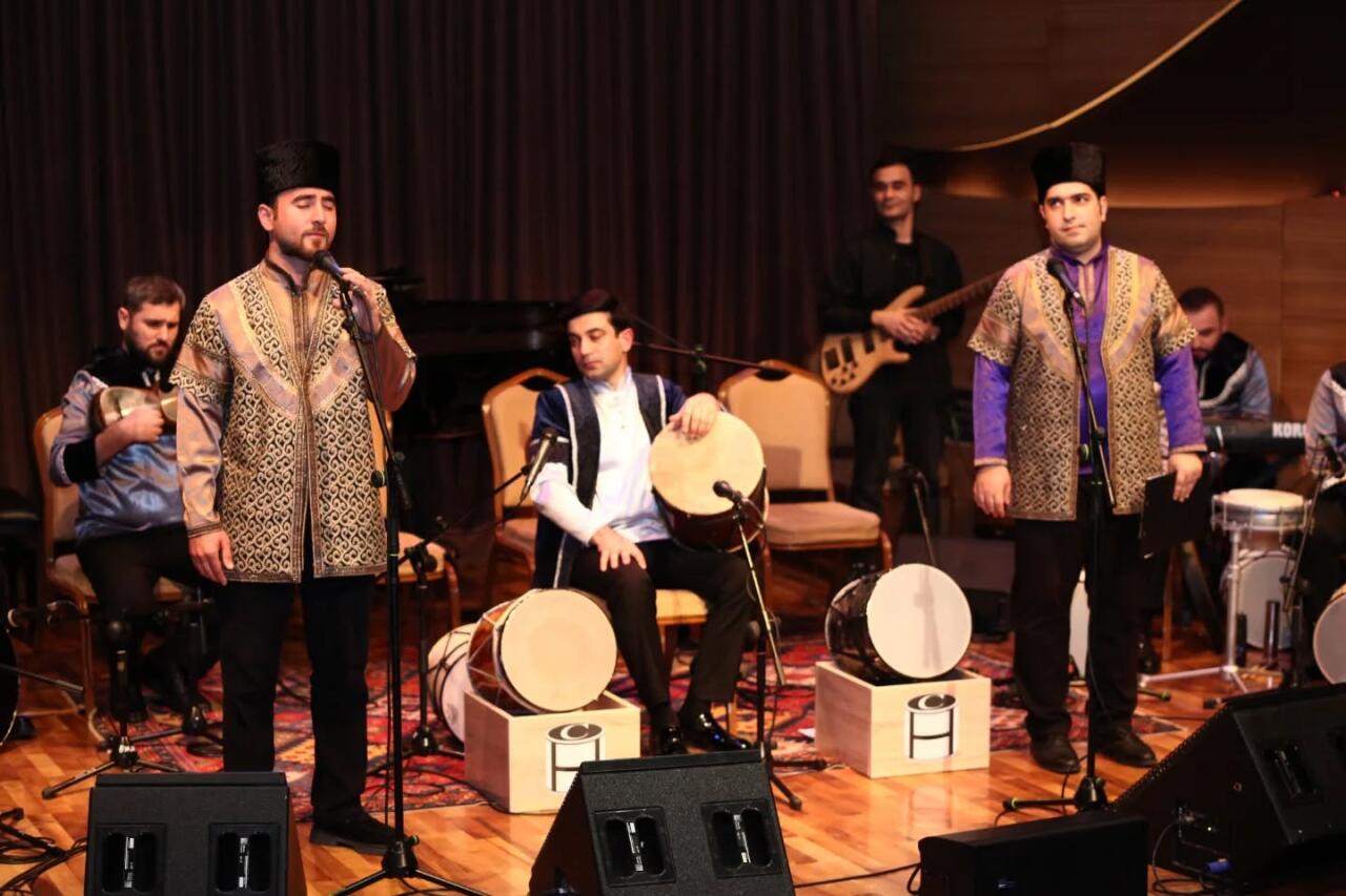 Баку зазвучал в ритме нагары - пульс национальных традиций