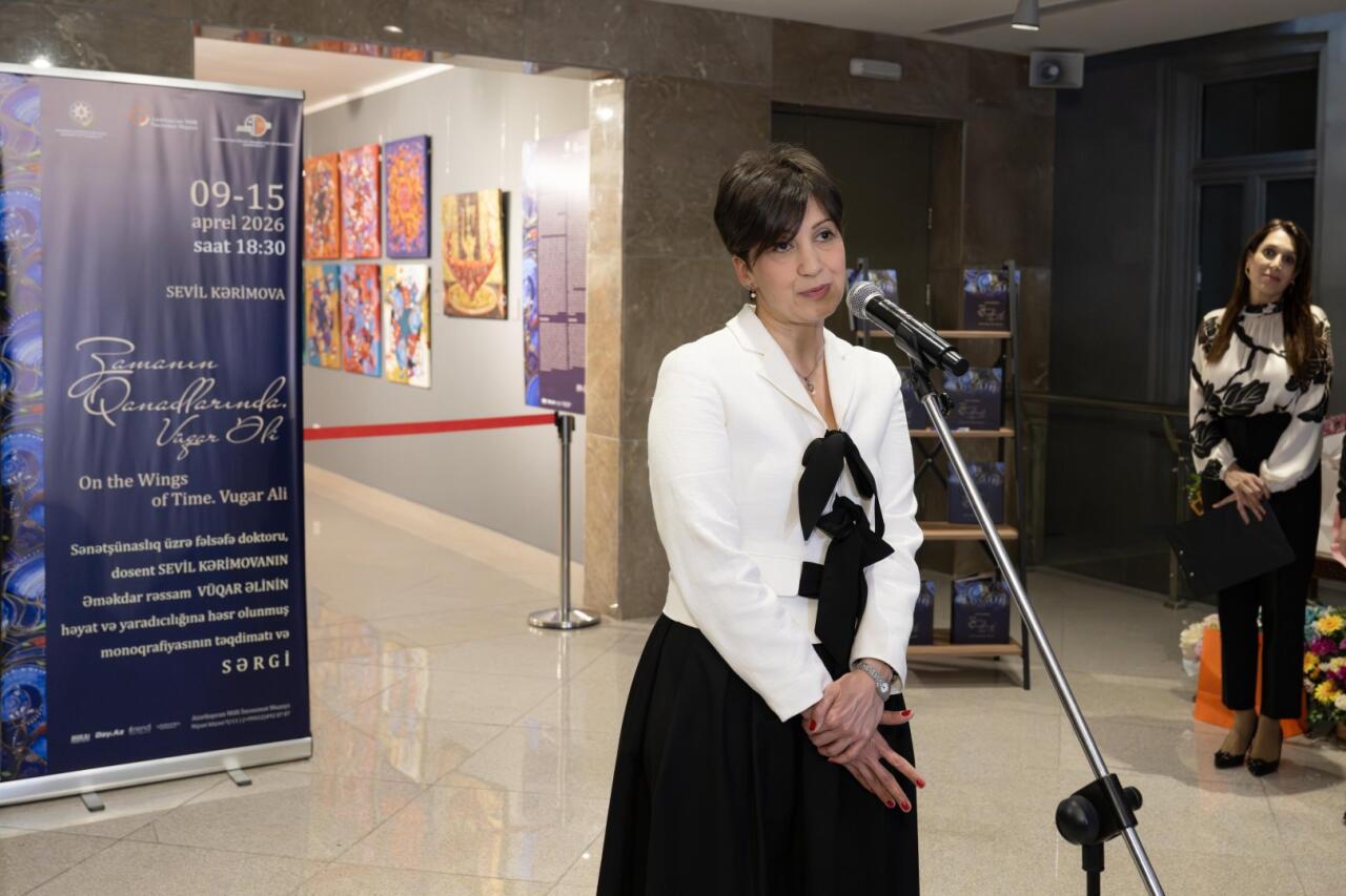 На крыльях времени - искусство Вугара Али раскрывает тайны науки и мифов