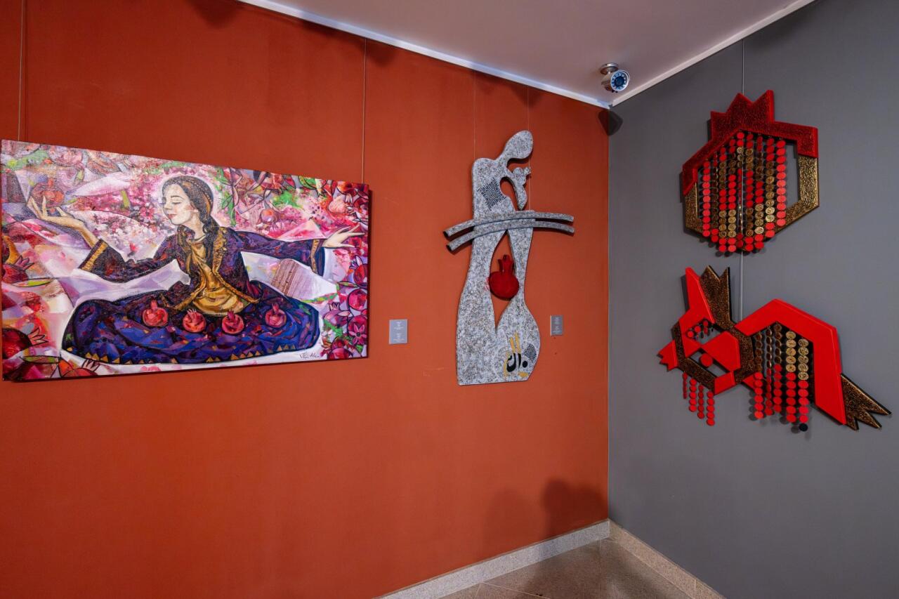 На крыльях времени - искусство Вугара Али раскрывает тайны науки и мифов