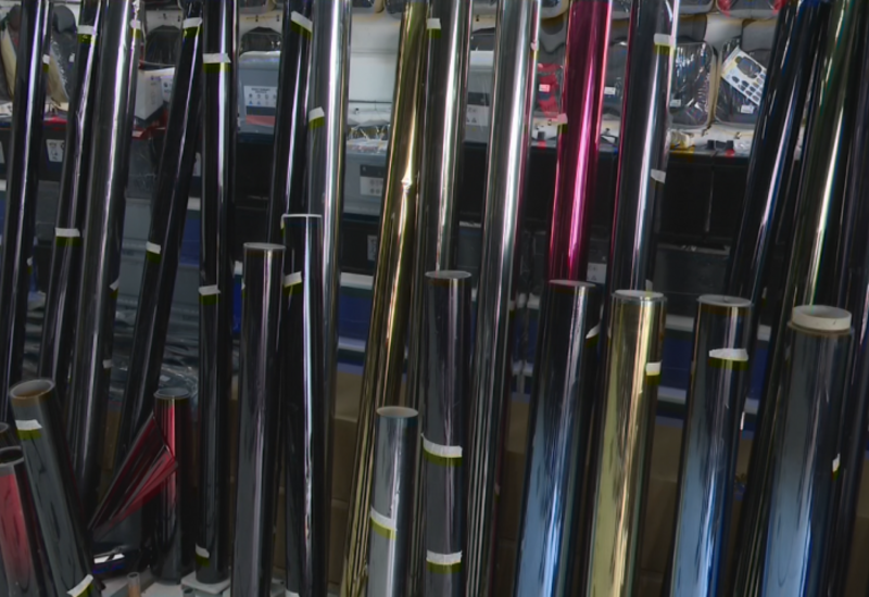 В Баку продают "умную" тонировку: