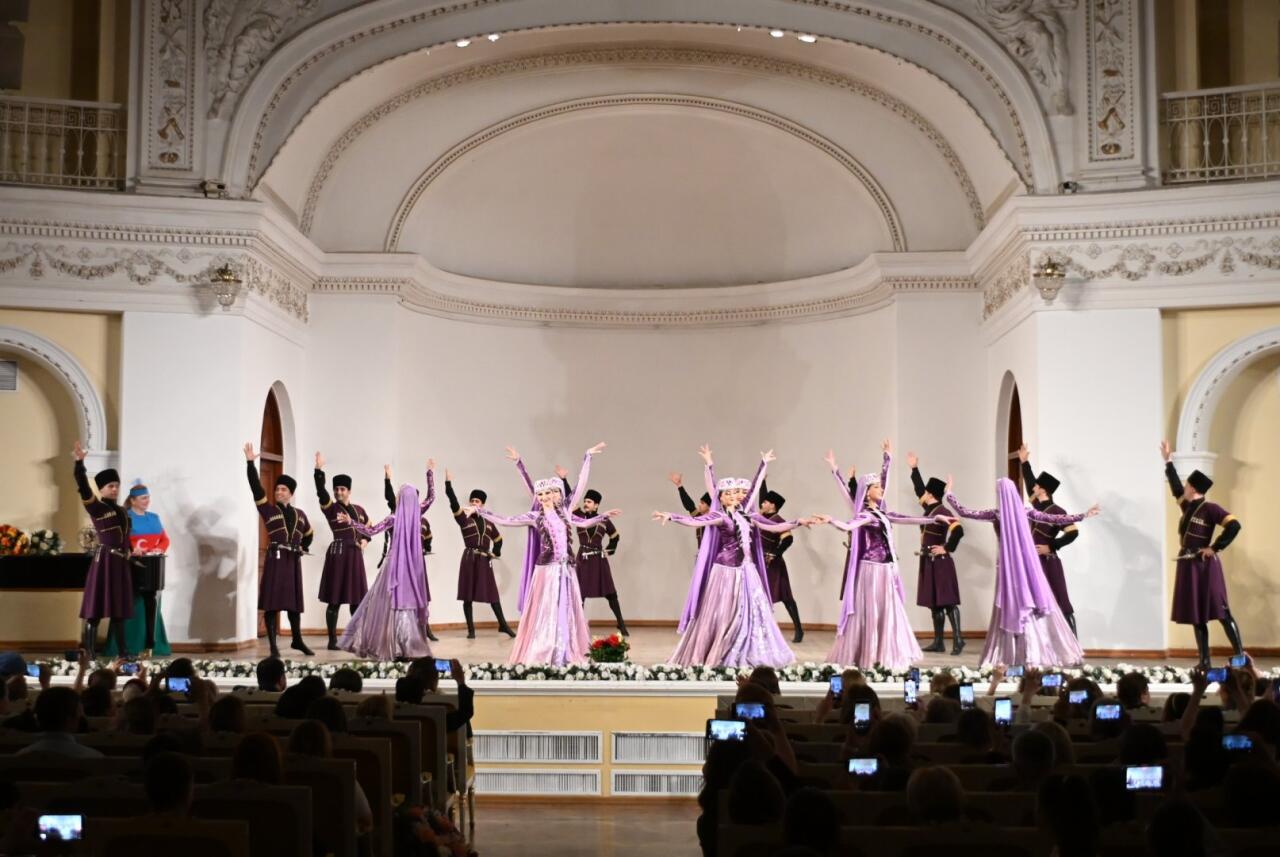 Потрясающий масштабный юбилей Тамиллы Худаяровой - ритмы, грация, искренние эмоции