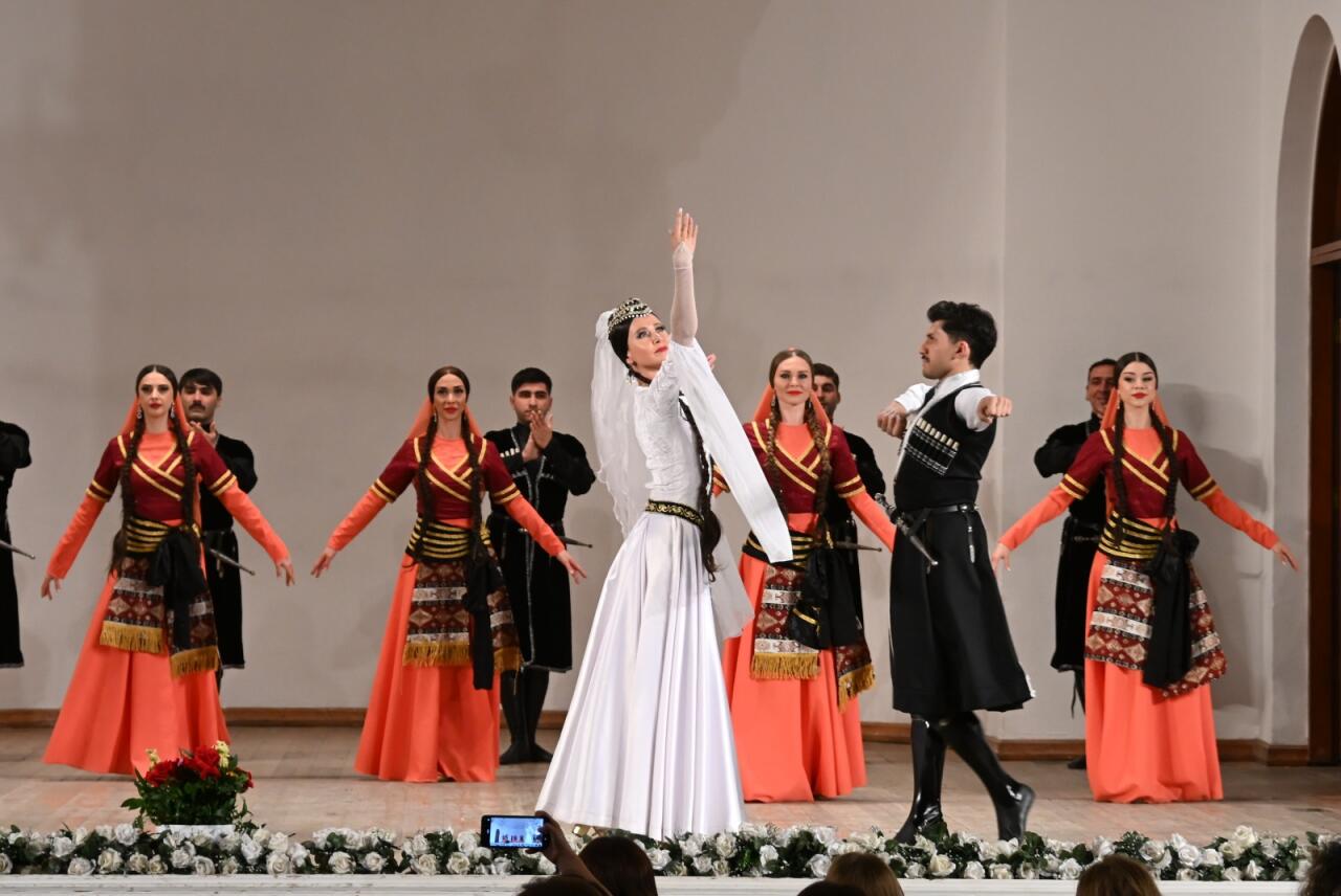 Потрясающий масштабный юбилей Тамиллы Худаяровой - ритмы, грация, искренние эмоции