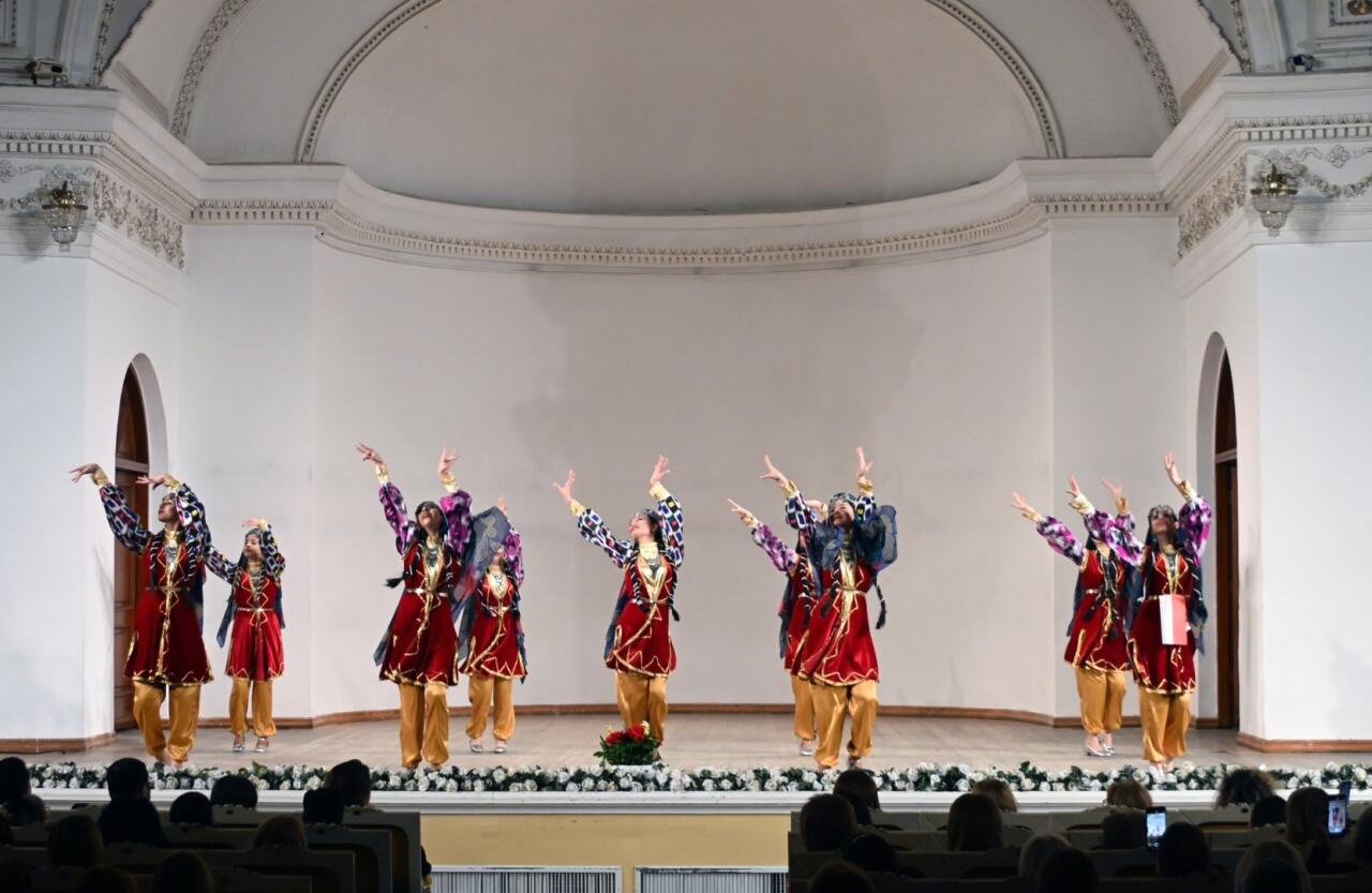 Потрясающий масштабный юбилей Тамиллы Худаяровой - ритмы, грация, искренние эмоции