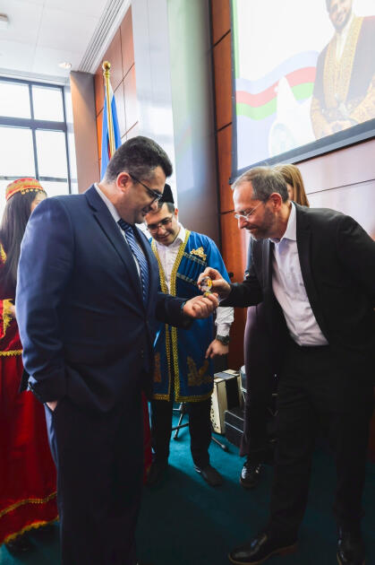 Азербайджанская культура представлена в Чикаго