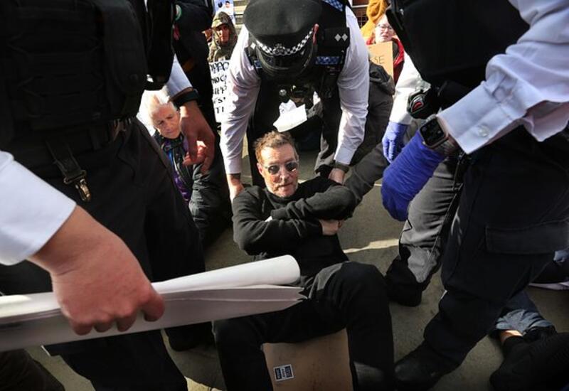 Лидера Massive Attack арестовали в центре Лондона