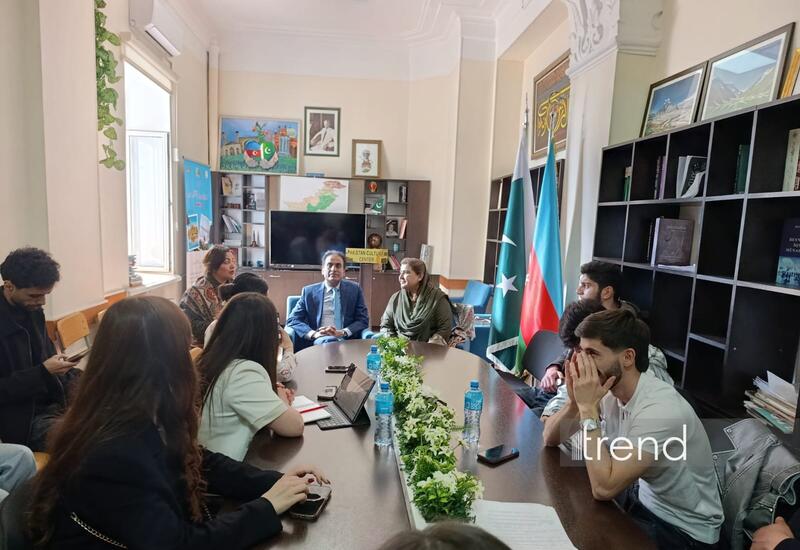 В Баку состоялась встреча студентов с делегацией из Пакистана