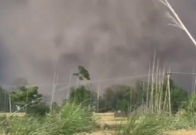 Торнадо впервые сняли на видео на севере Индии