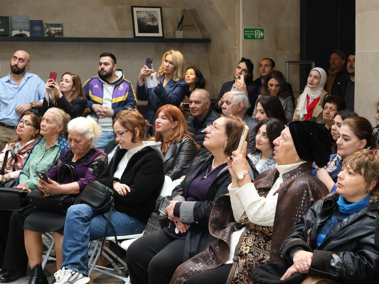 Четыре времени года Алиаги Вахида - спектакль в сердце старого Баку