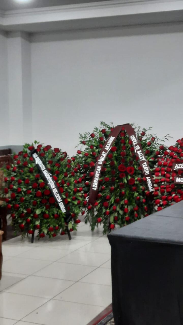 Последние аплодисменты легенде азербайджанского балета