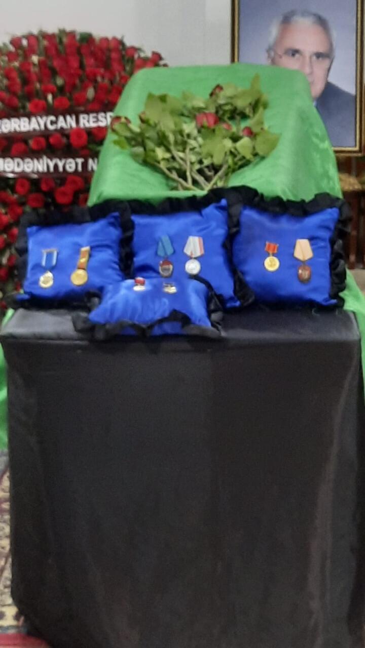 Последние аплодисменты легенде азербайджанского балета