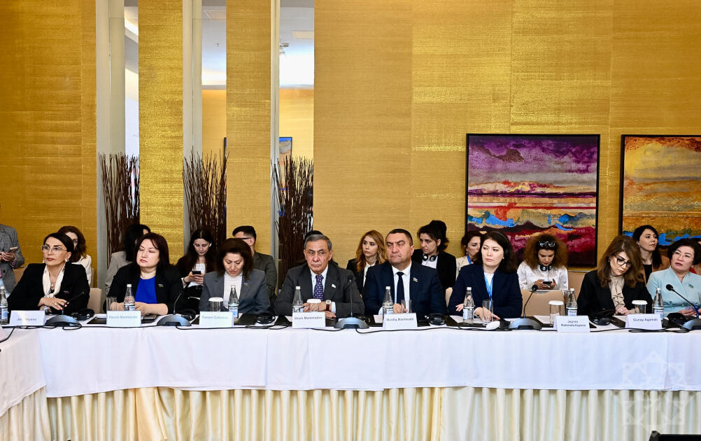 В Баку проходит конференция по вопросам роли женщин на пространстве СВМДА